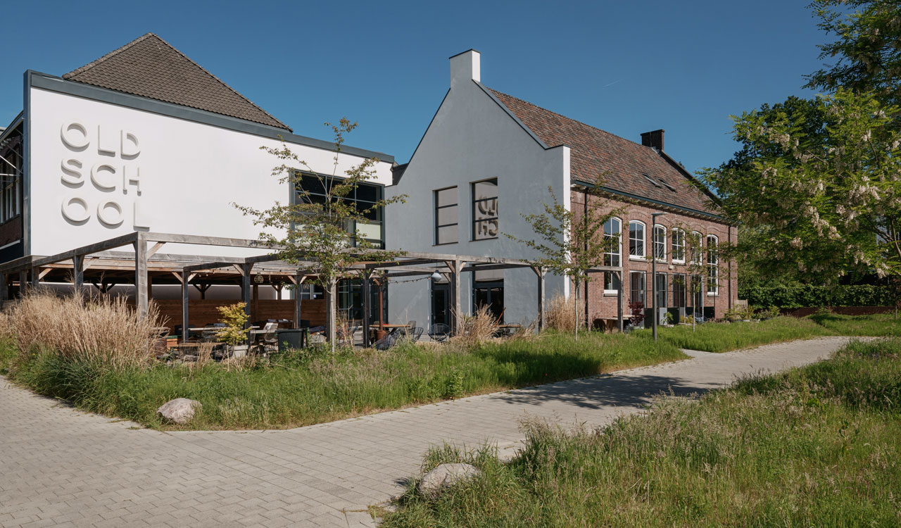 Oldschool achterzijde hotel